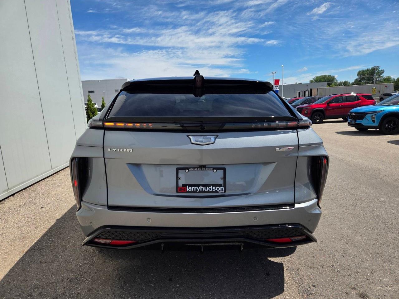 2026 Cadillac LYRIQ 4dr LYRIQ-V Premium Photo