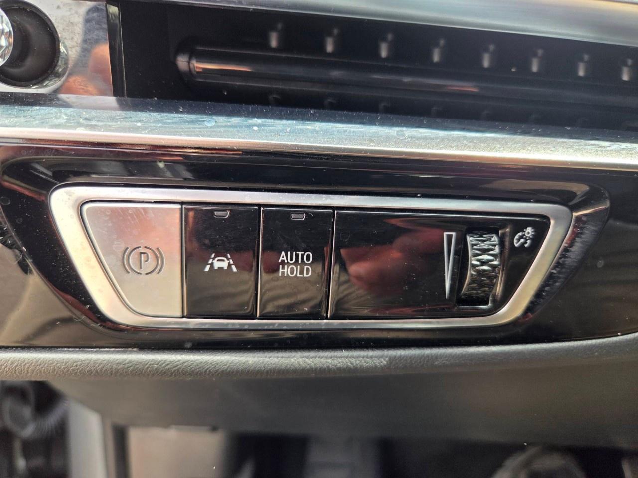 2026 Cadillac LYRIQ 4dr LYRIQ-V Premium Photo
