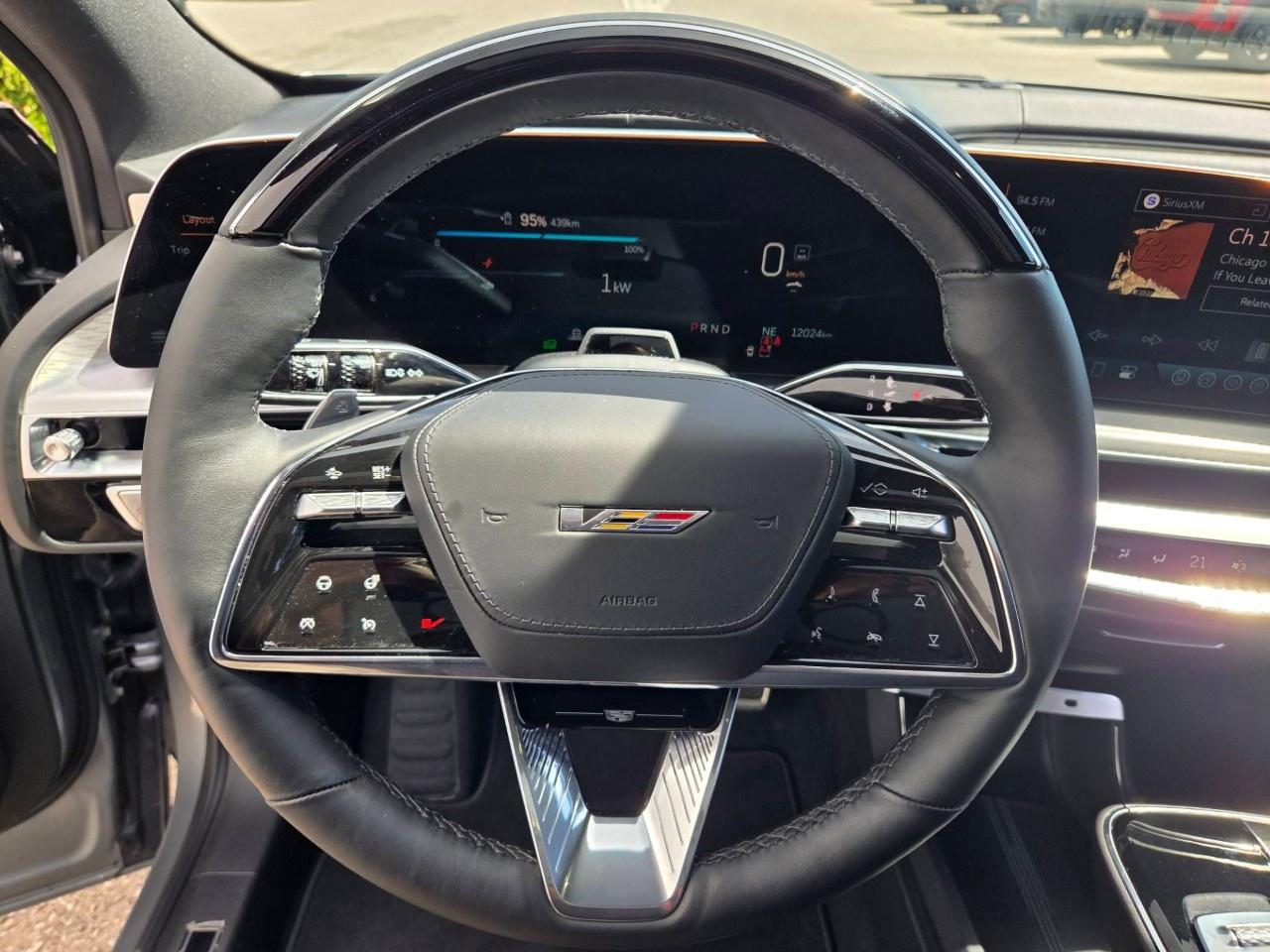 2026 Cadillac LYRIQ 4dr LYRIQ-V Premium Photo