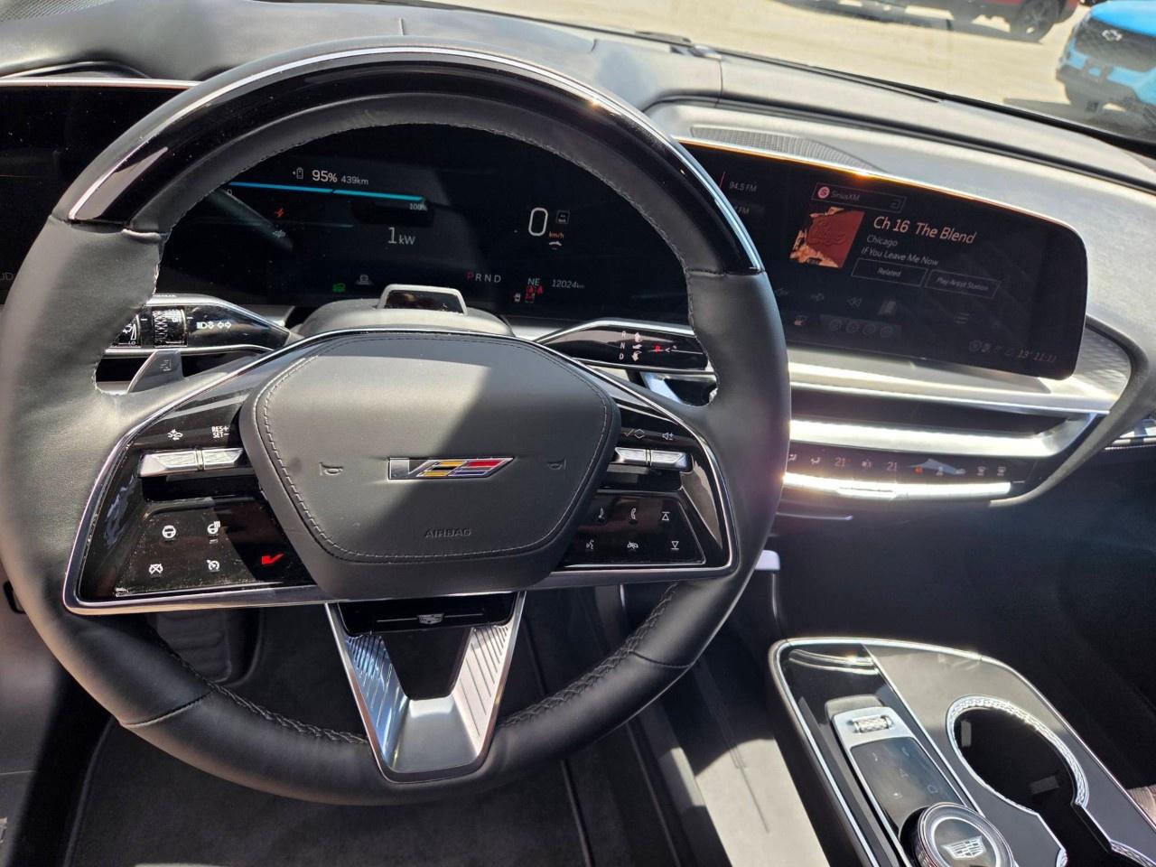 2026 Cadillac LYRIQ 4dr LYRIQ-V Premium Photo