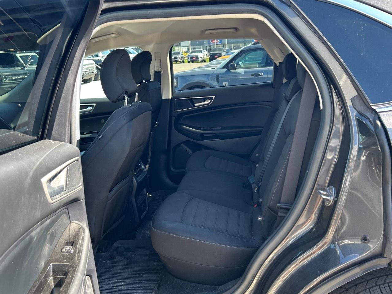 2019 Ford Edge SEL AWD Photo