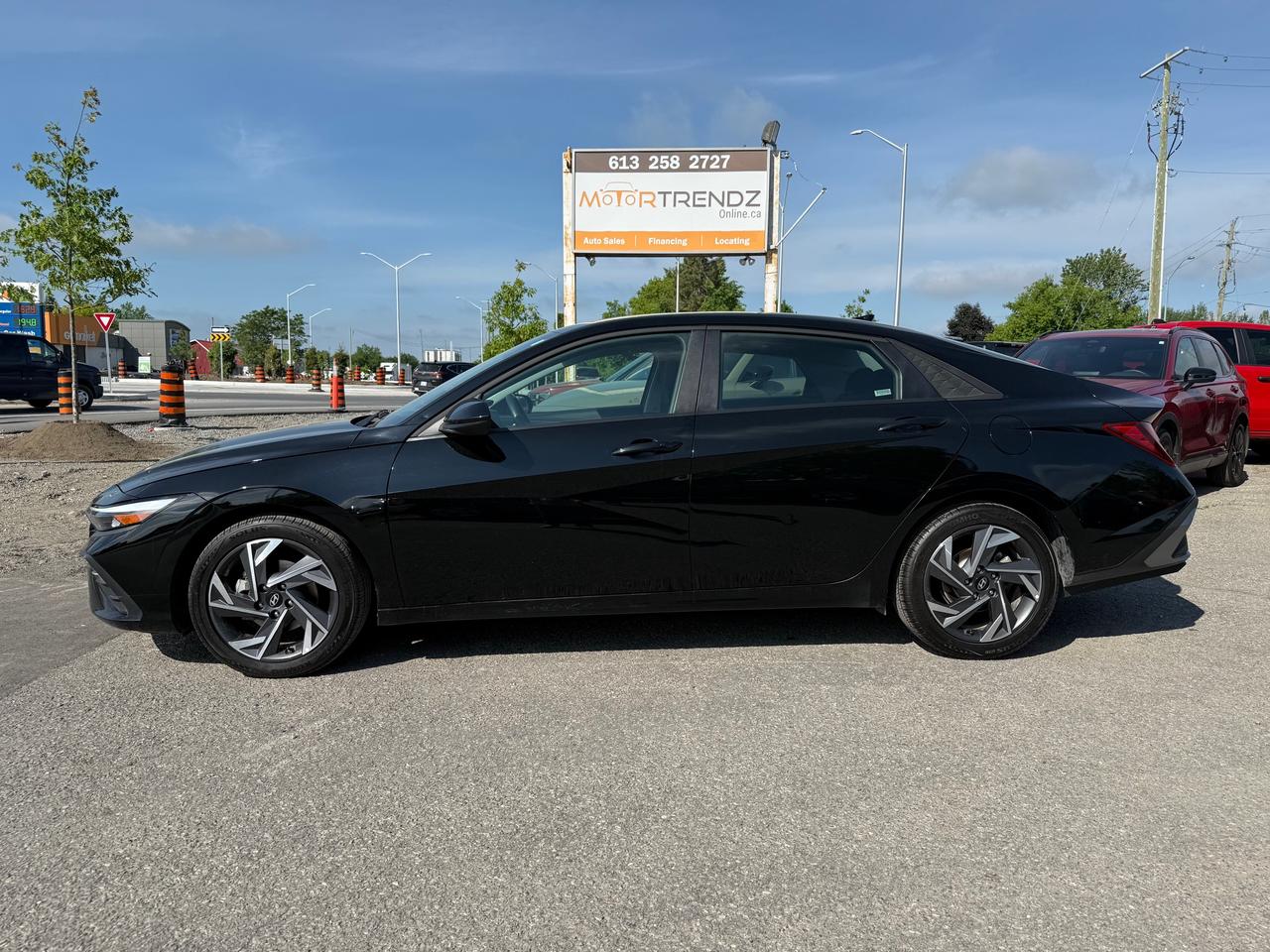 2025 Hyundai Elantra Preferred w/Tech Package Sunroof! NAV! AutoStart! Photo