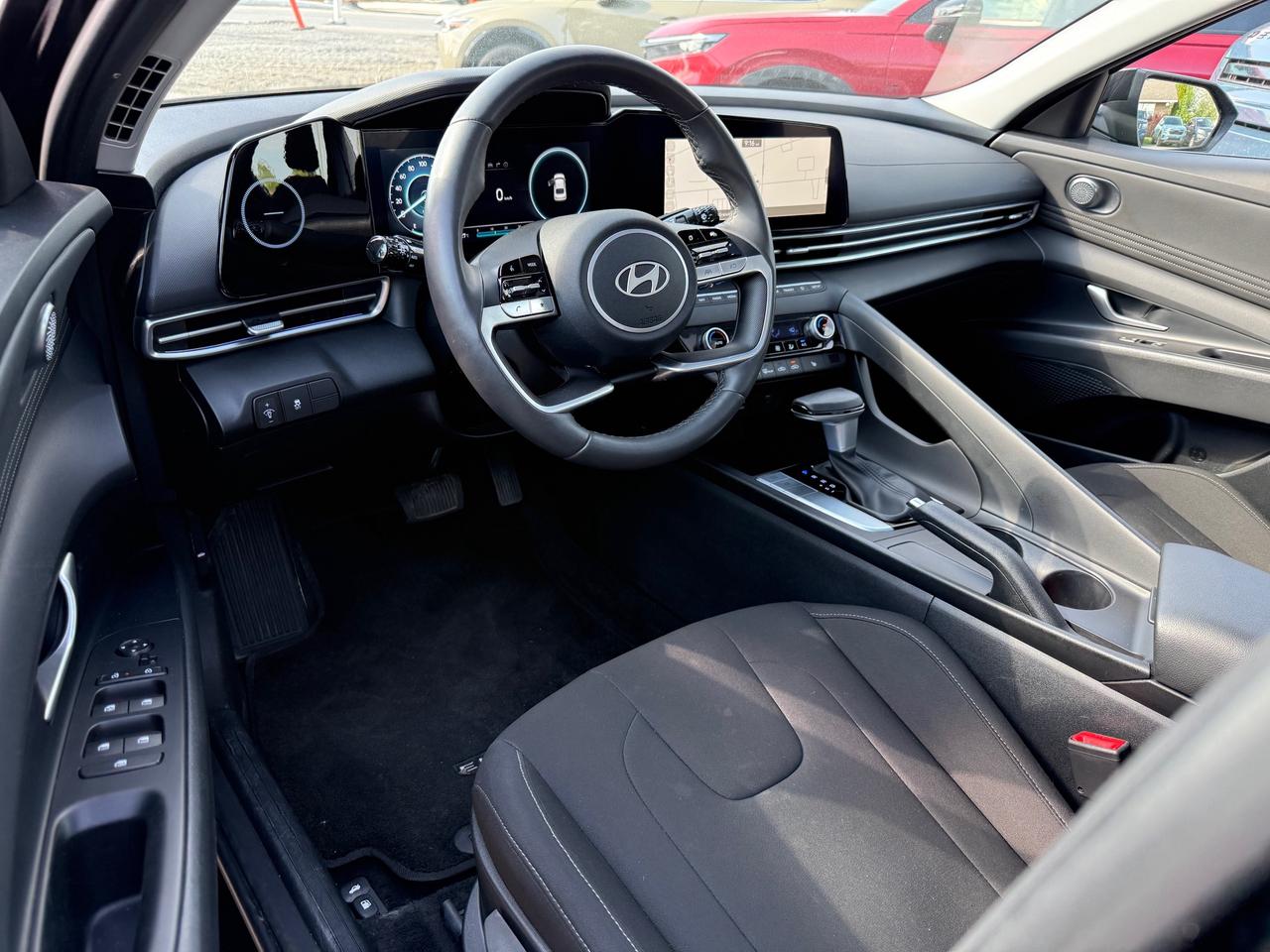 2025 Hyundai Elantra Preferred w/Tech Package Sunroof! NAV! AutoStart! Photo