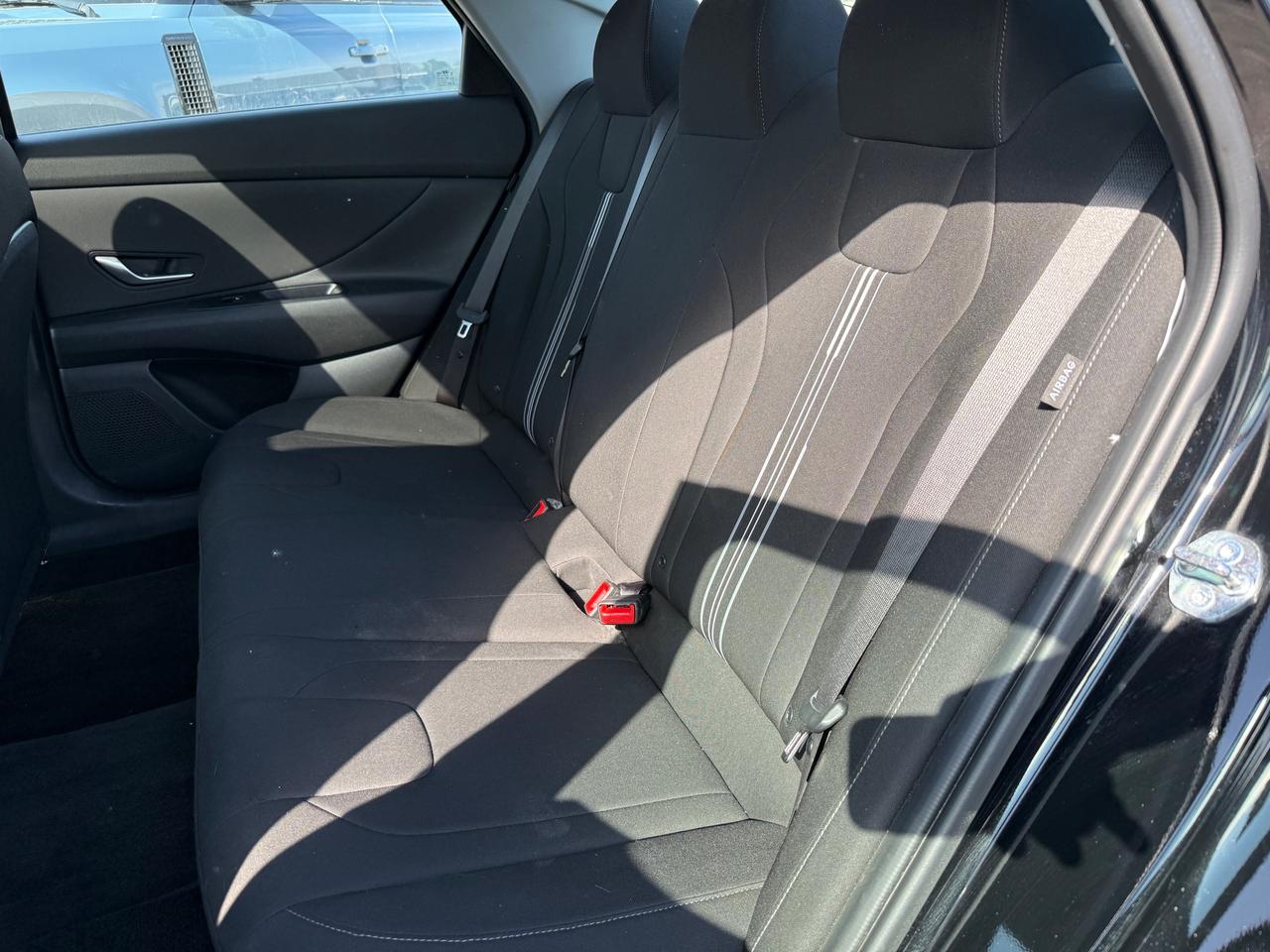 2025 Hyundai Elantra Preferred w/Tech Package Sunroof! NAV! AutoStart! Photo