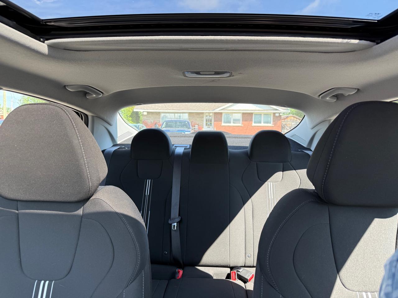2025 Hyundai Elantra Preferred w/Tech Package Sunroof! NAV! AutoStart! Photo