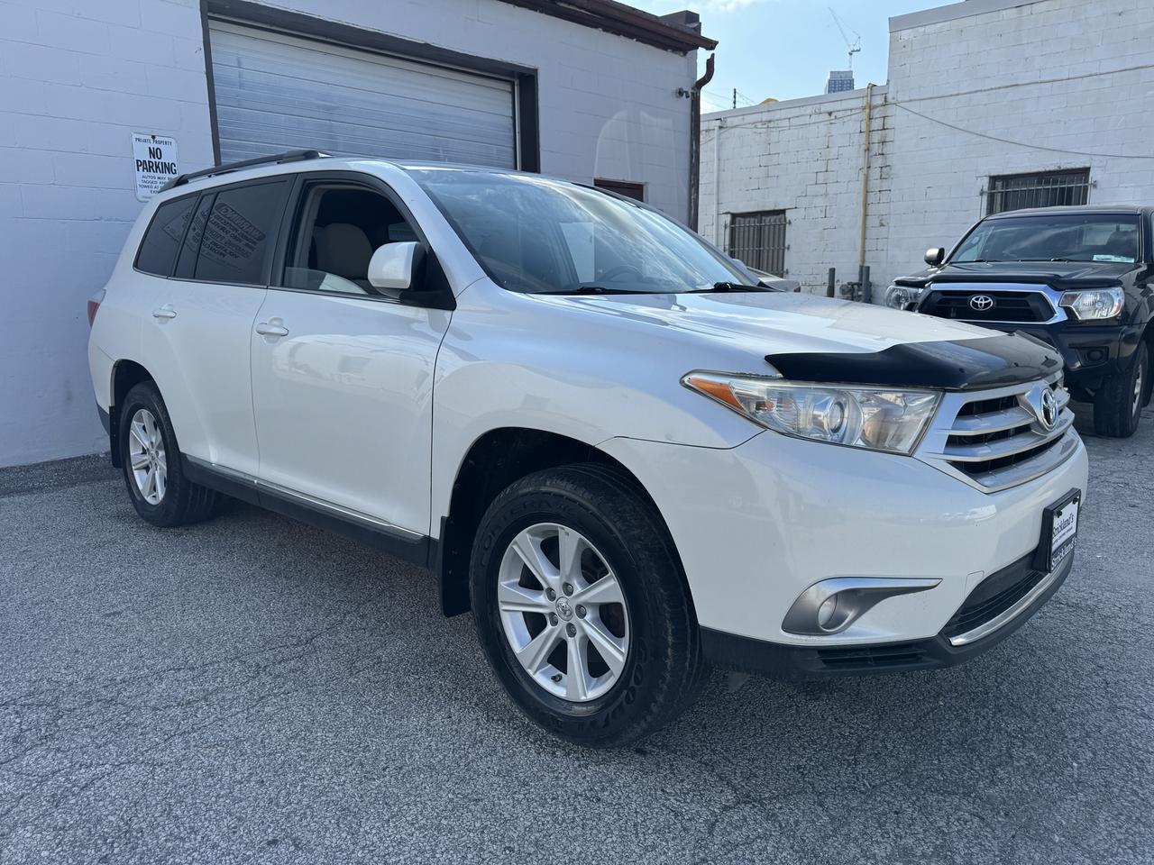 2012 Toyota Highlander  Photo