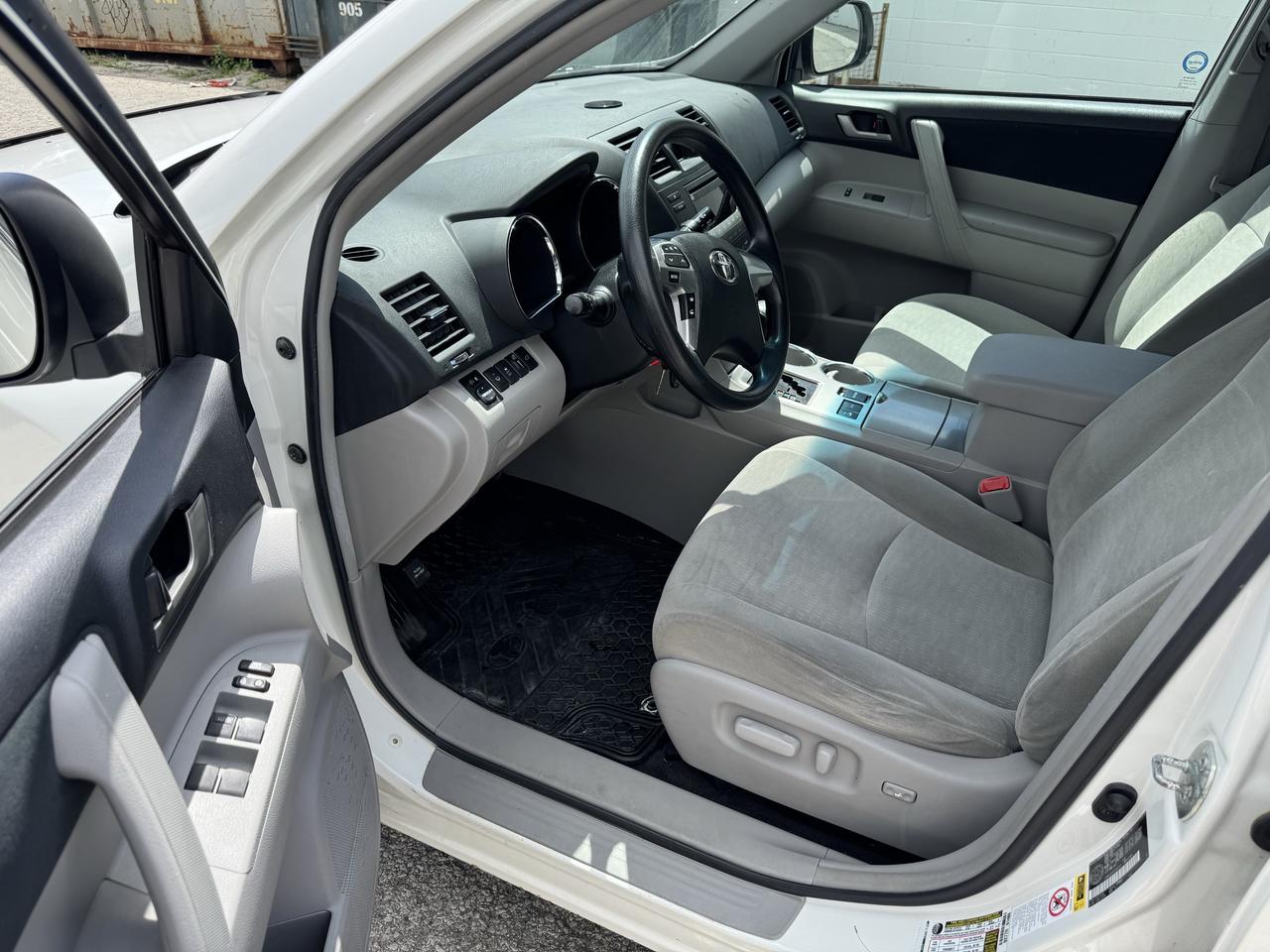 2012 Toyota Highlander  Photo