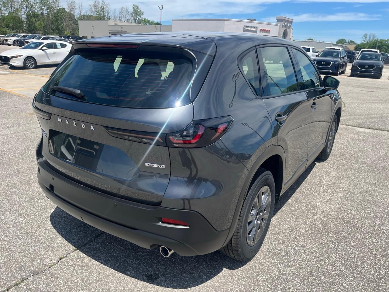 2026 Mazda CX-5 GX Photo4