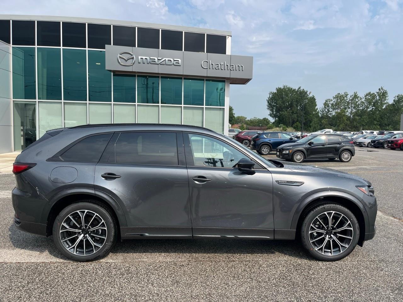 2026 Mazda CX-70 PHEV Signature Photo