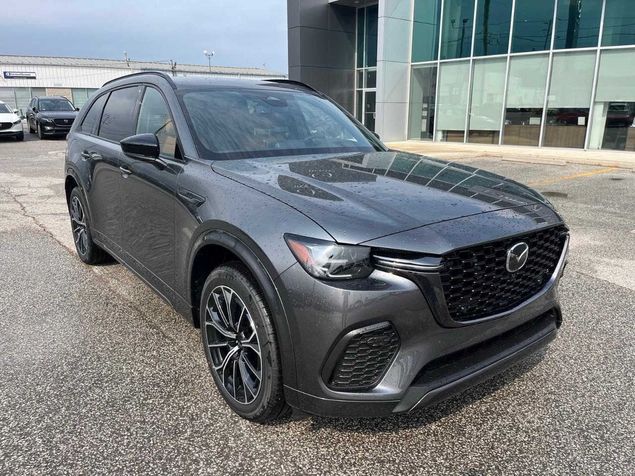 2026 Mazda CX-70 PHEV Signature Photo2