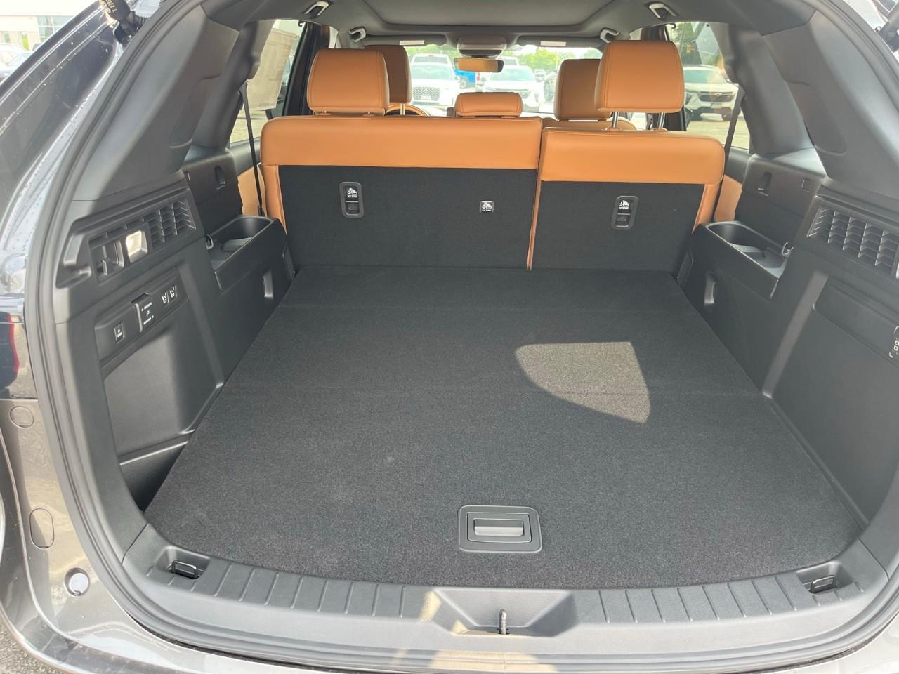 2026 Mazda CX-70 PHEV Signature Photo