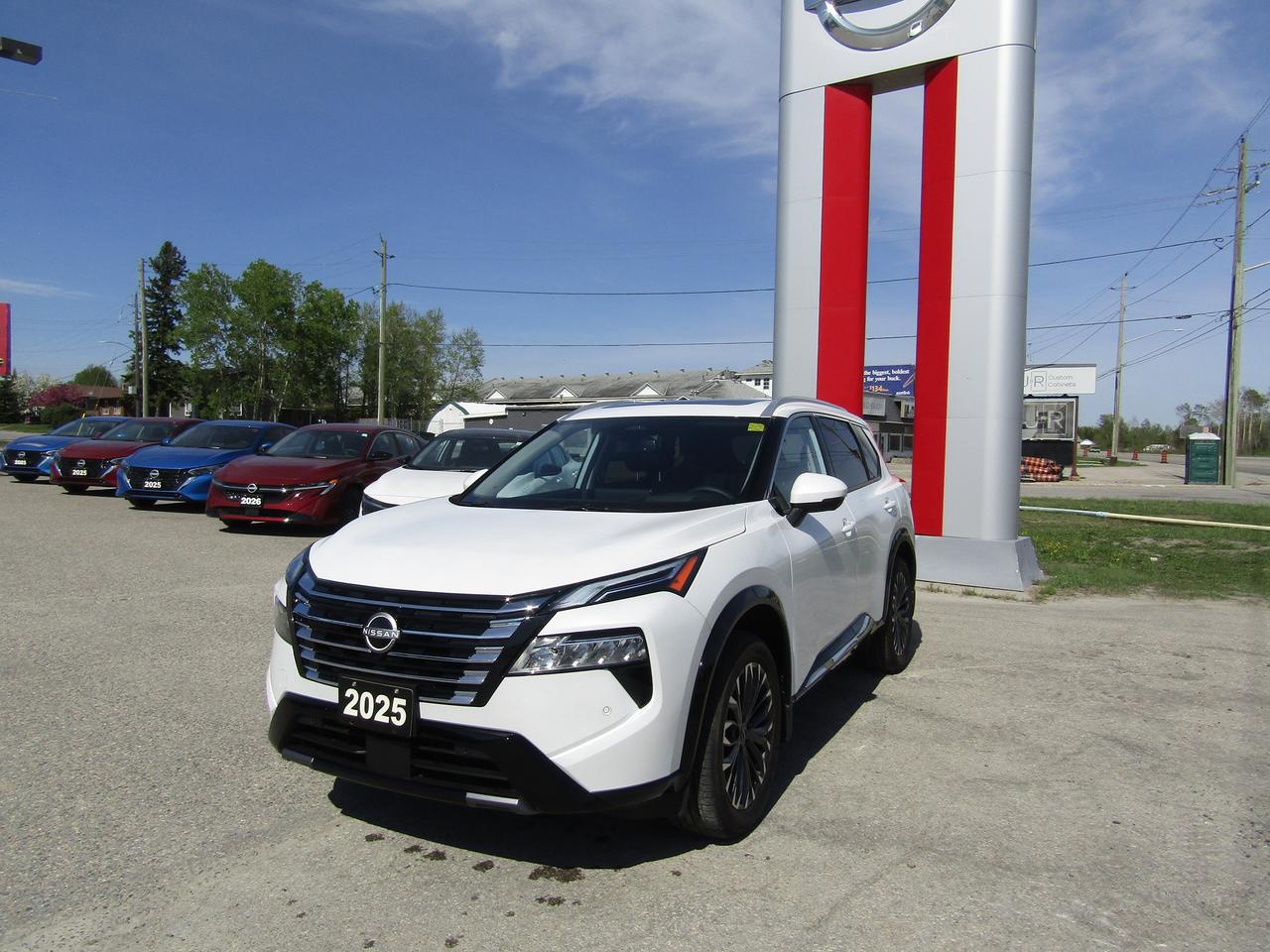 2025 Nissan Rogue Platinum Photo
