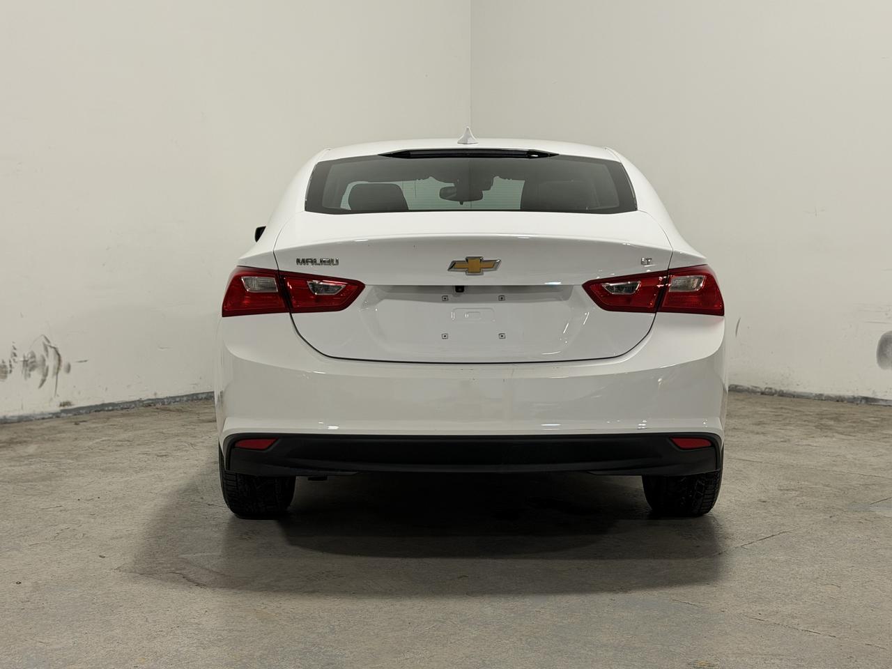 2023 Chevrolet Malibu 1LT Photo4