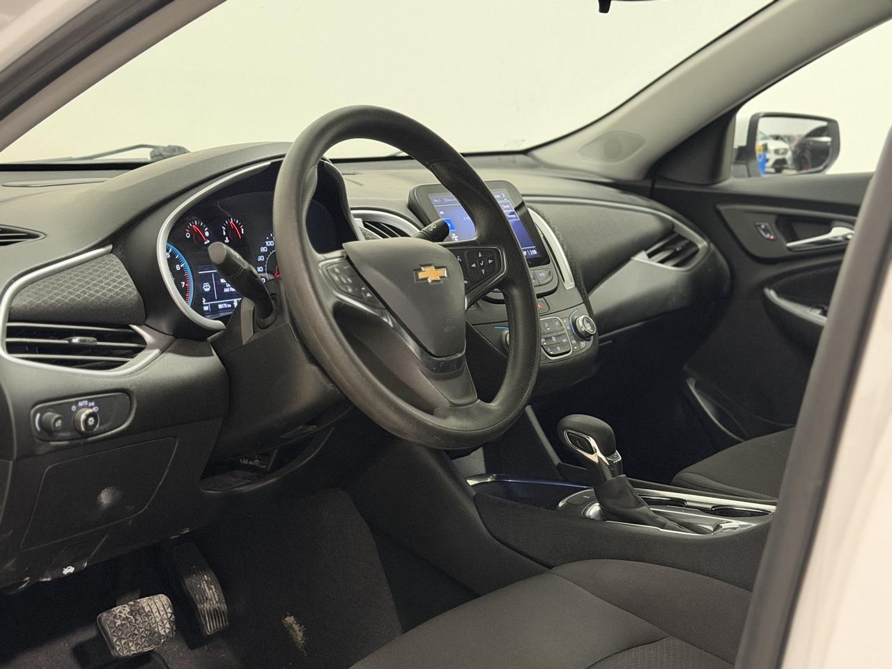 2023 Chevrolet Malibu 1LT Photo
