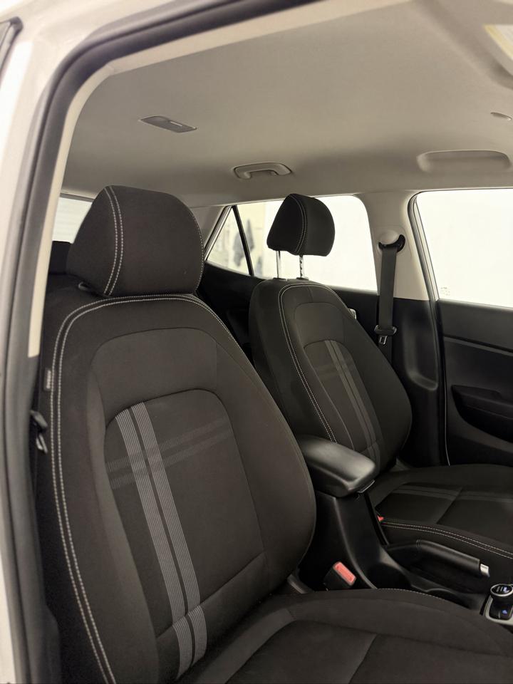 2025 Hyundai Venue PREFERRED Photo