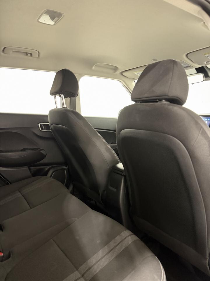 2025 Hyundai Venue PREFERRED Photo