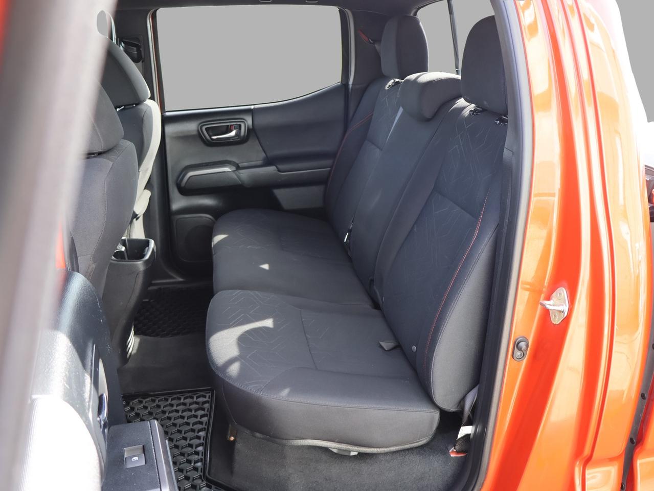 2018 Toyota Tacoma V6 TRD-SPORT 4WD CERTIFIED *ACCIDENT FREE*2ND WINTER* CAMERA NAV BLUETOOTH HEATED SEATS CRUISE ALLOYS Photo