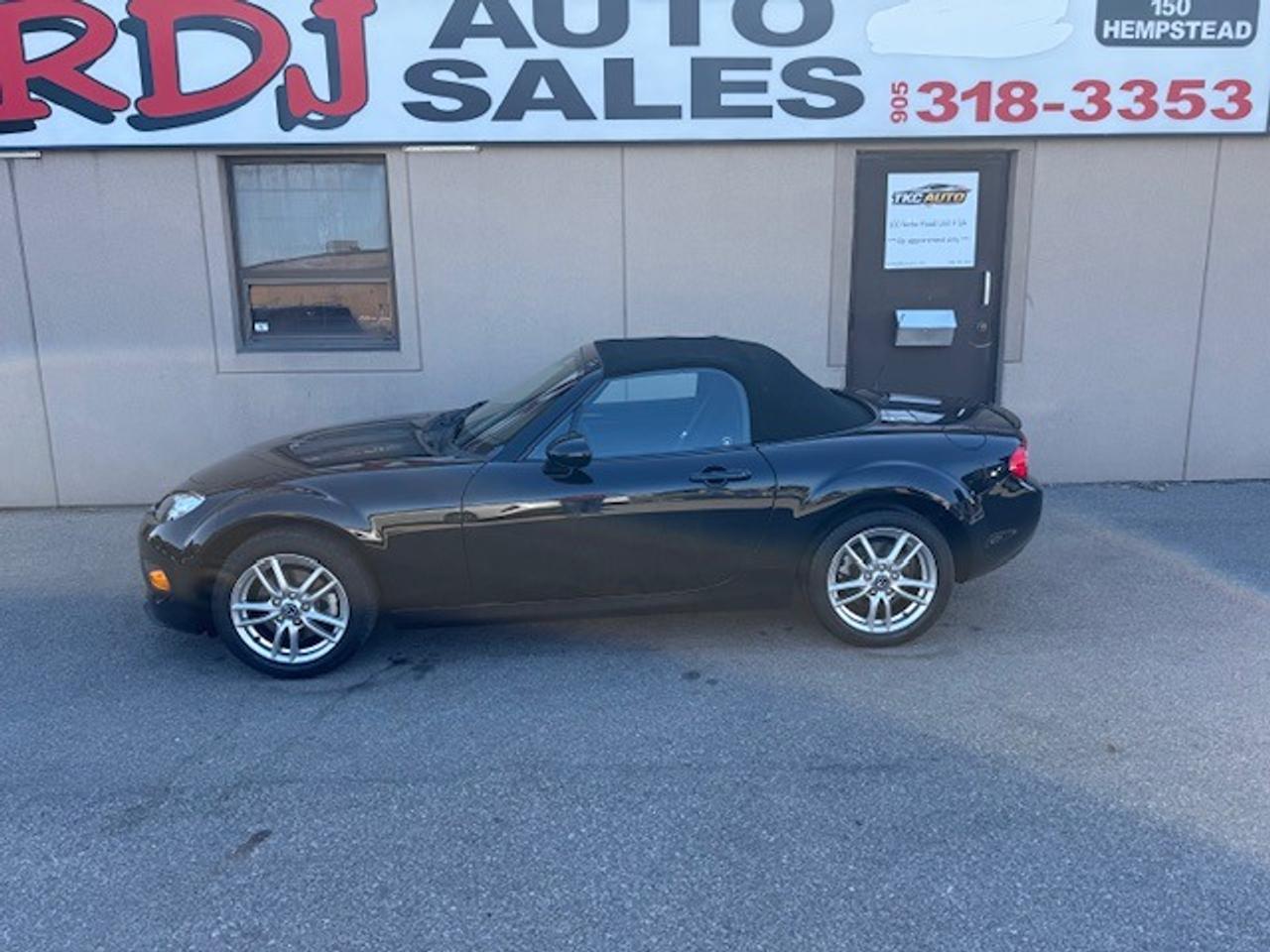 <p>only 43000km,1 owner, accident free,excellent condition</p>