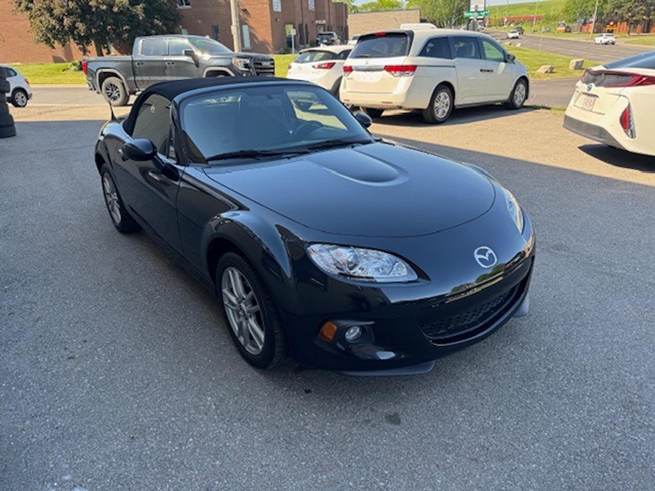 2015 Mazda Miata MX-5 2dr Conv Auto GX ONLY 43000KM,ACCIDENT FREE,1 OWNE Photo2