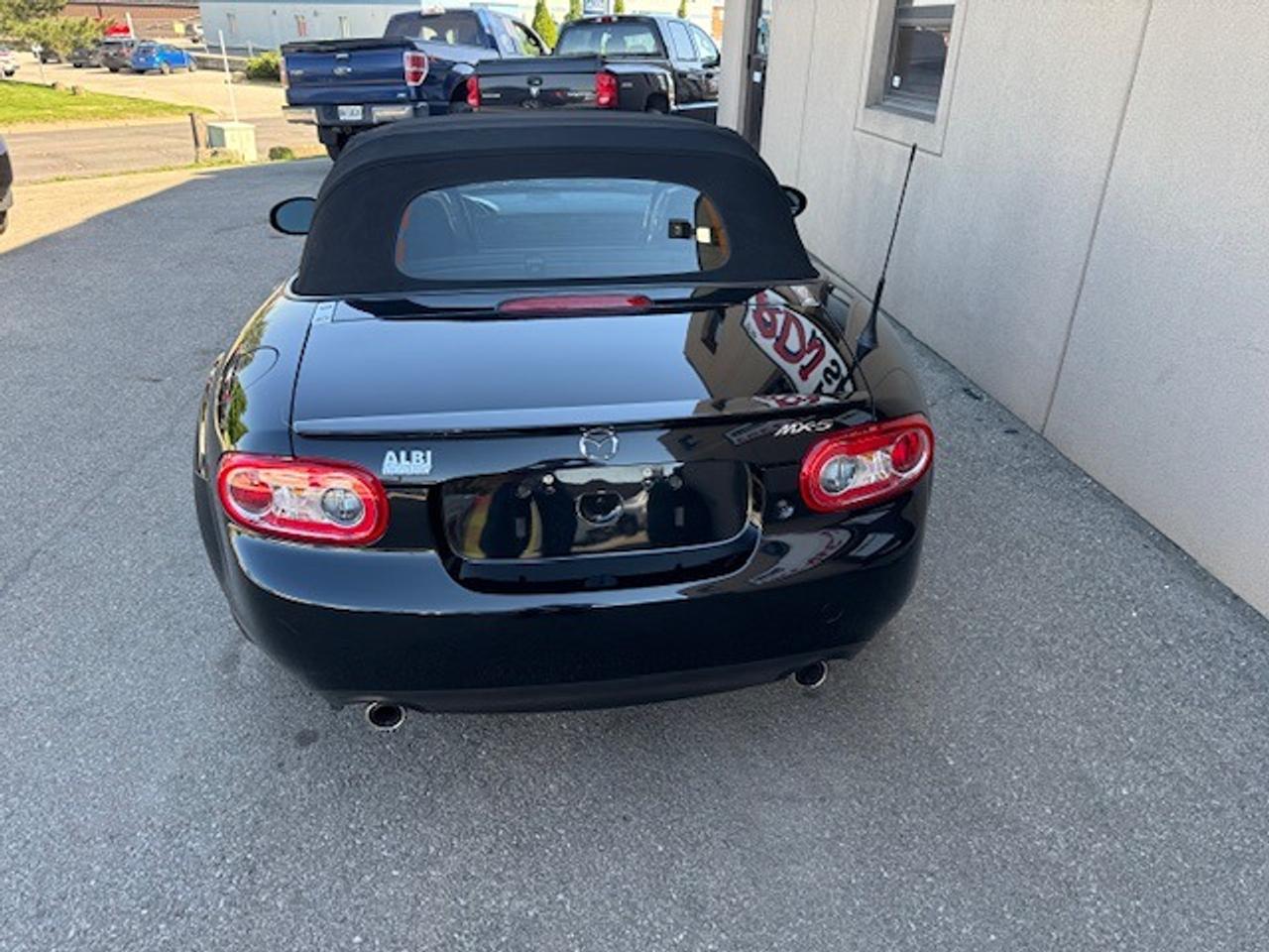 2015 Mazda Miata MX-5 2dr Conv Auto GX ONLY 43000KM,ACCIDENT FREE,1 OWNE Photo4