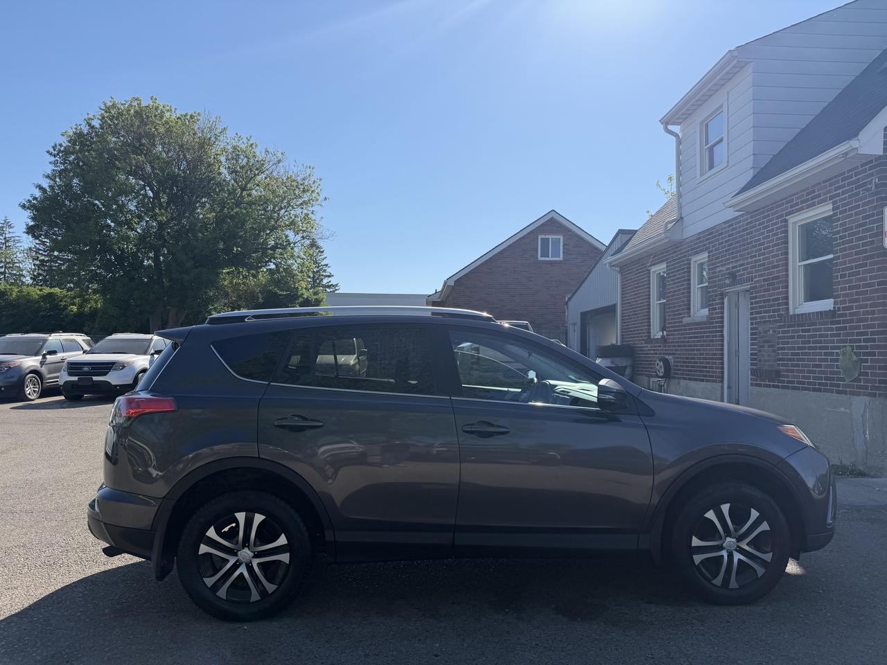 2016 Toyota RAV4 LE | AWD | Very Well Maintained Photo