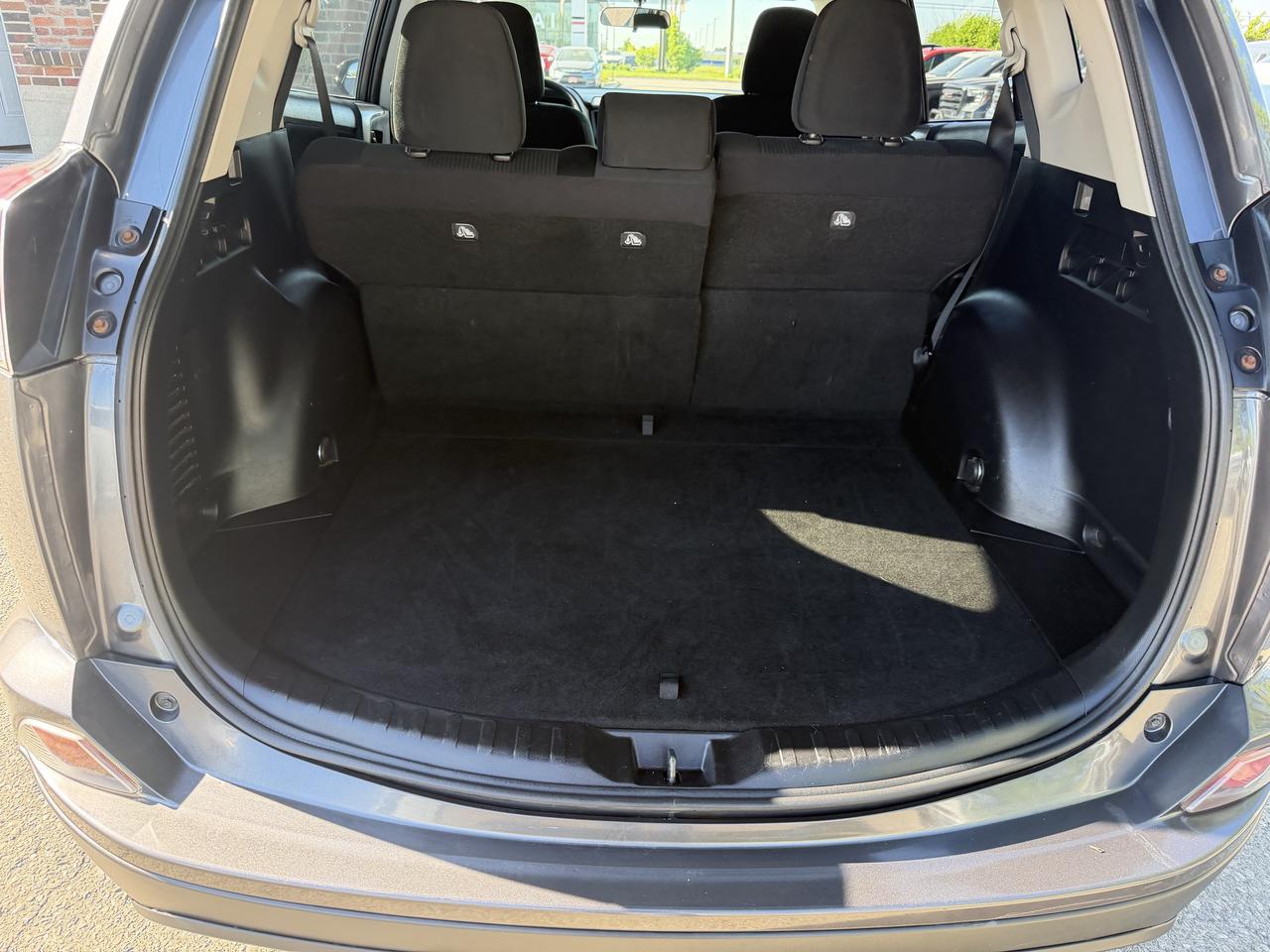 2016 Toyota RAV4 LE | AWD | Very Well Maintained Photo