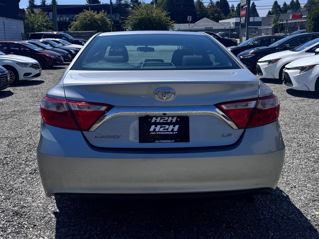 2016 Toyota Camry FINANCING AVAILABLE Photo6