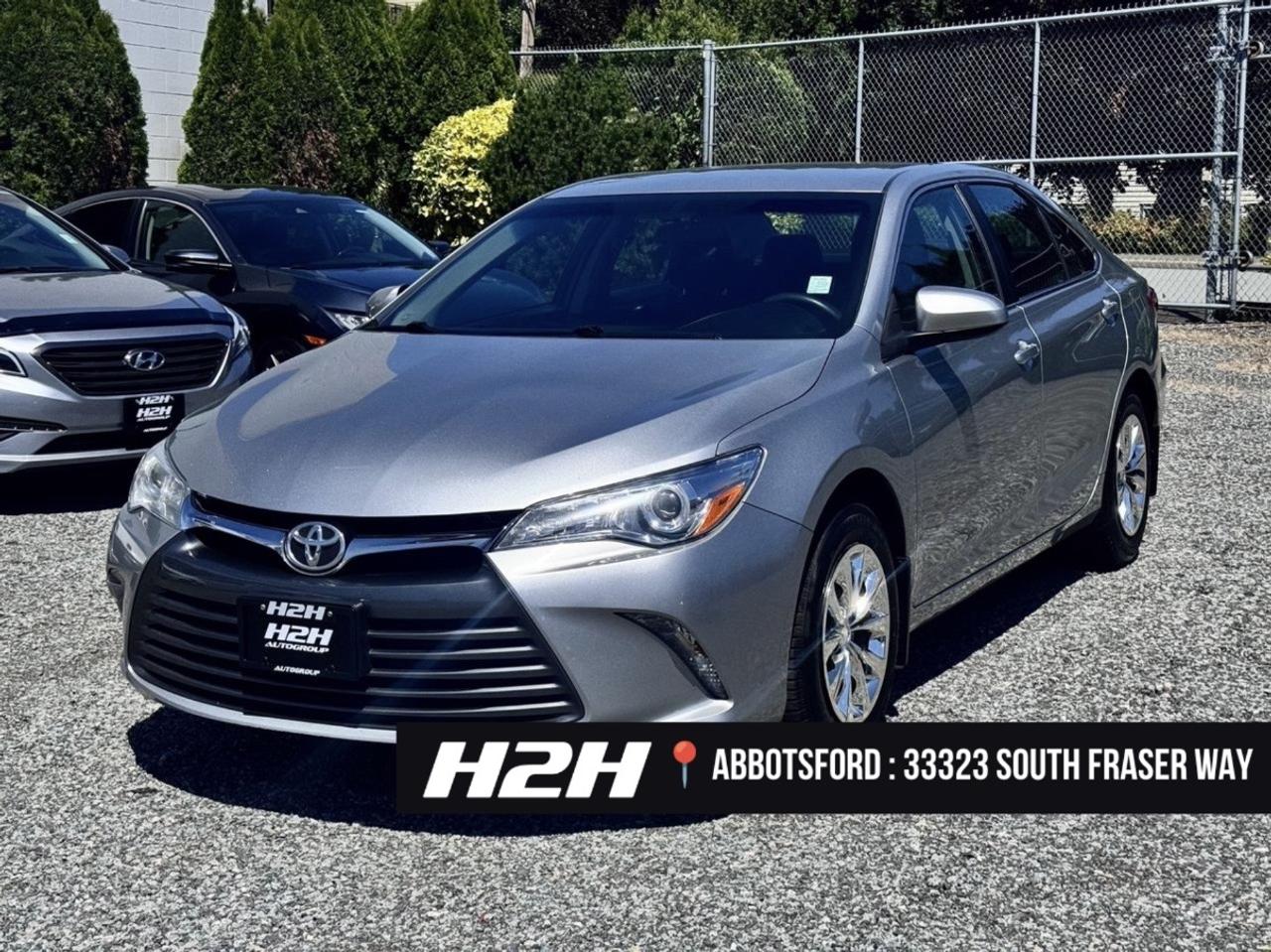 2016 Toyota Camry FINANCING AVAILABLE Photo1