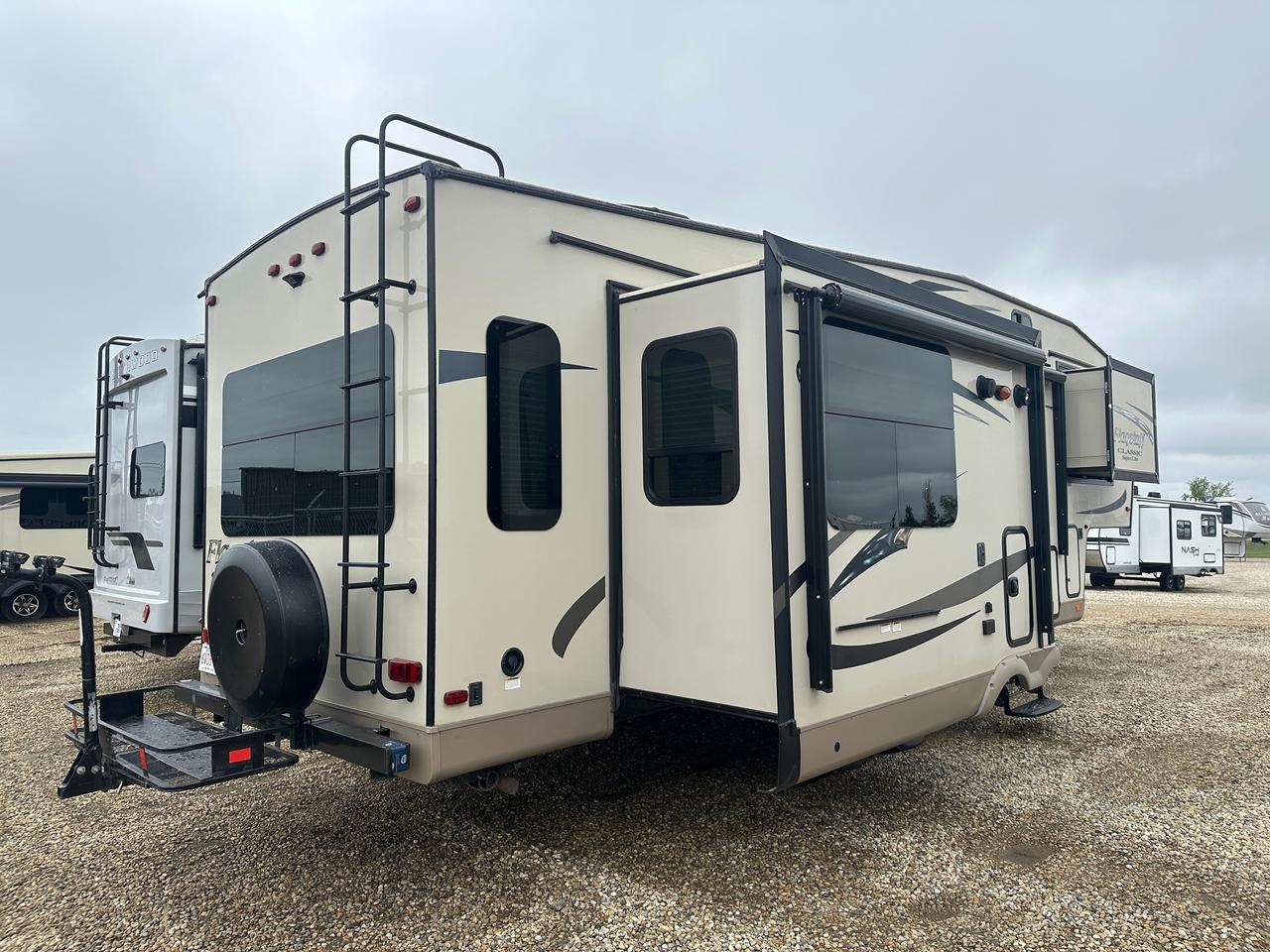 2017 Flagstaff 8528IKWS 