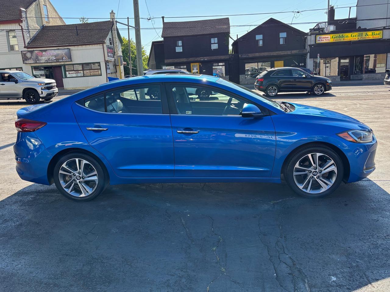 2017 Hyundai Elantra Limited Photo4