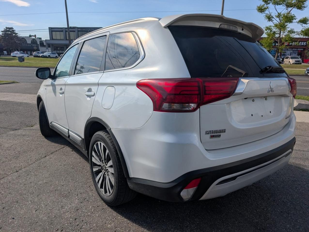 2019 Mitsubishi Outlander GT * AWD * 7 PASSANGER * POWER SUNROOF * - Photo #7