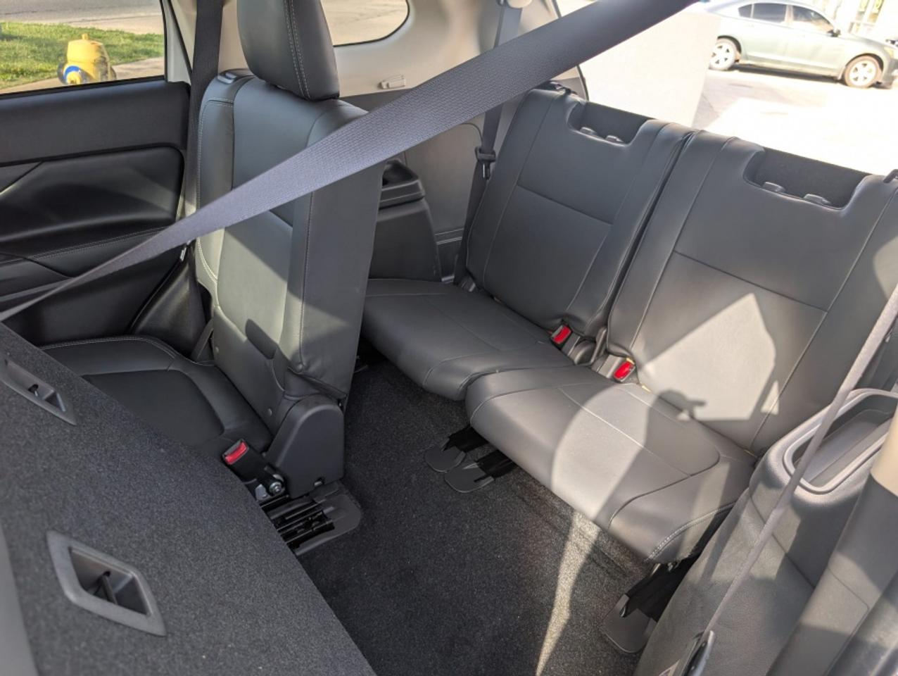 2019 Mitsubishi Outlander GT * AWD * 7 PASSANGER * POWER SUNROOF * - Photo #22