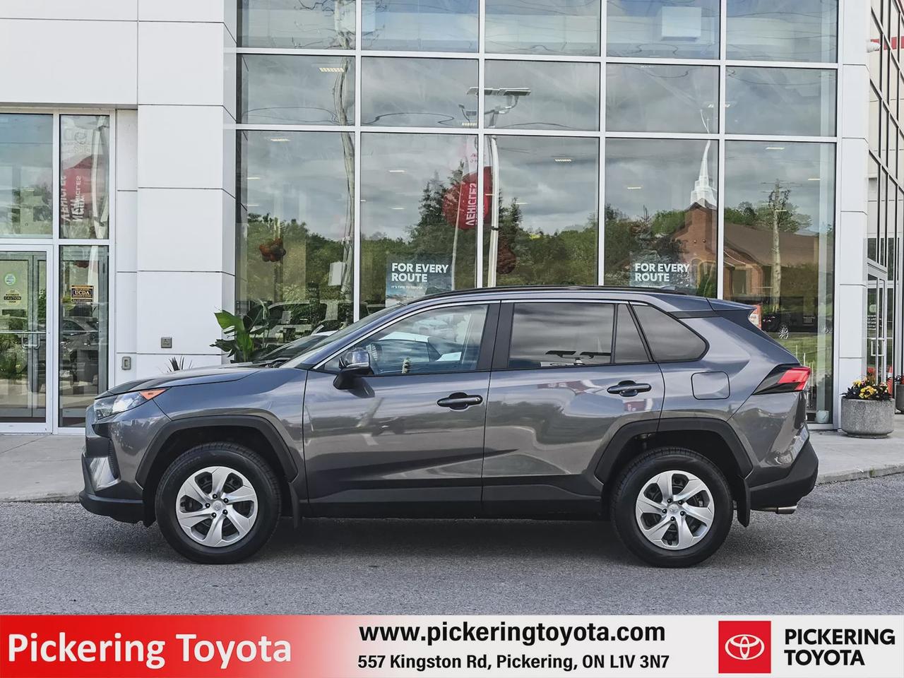 2021 Toyota RAV4 LE Photo