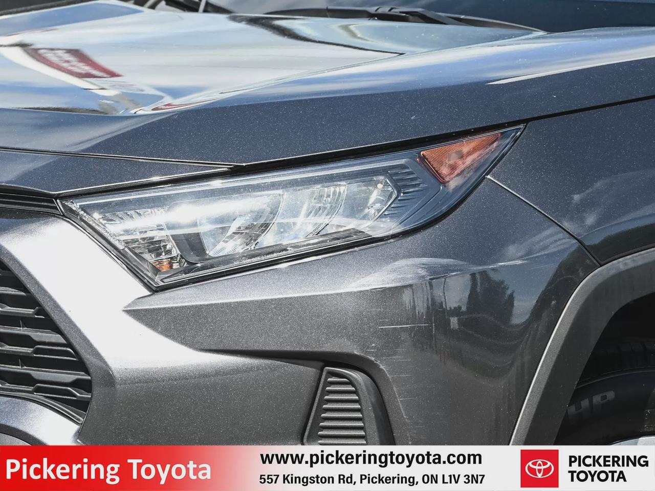 2021 Toyota RAV4 LE Photo