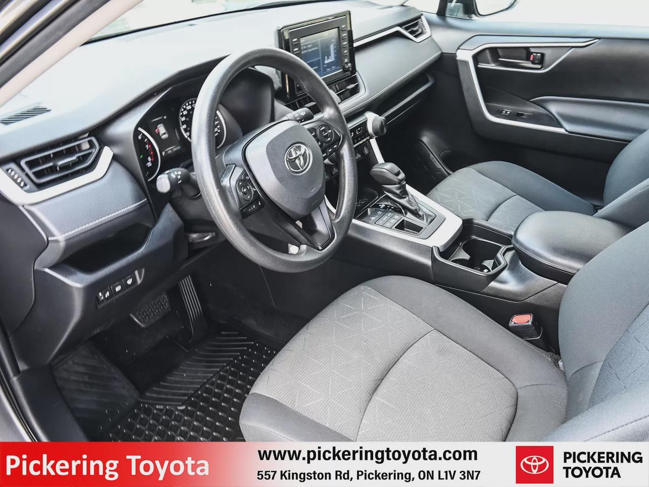 2021 Toyota RAV4 LE Photo