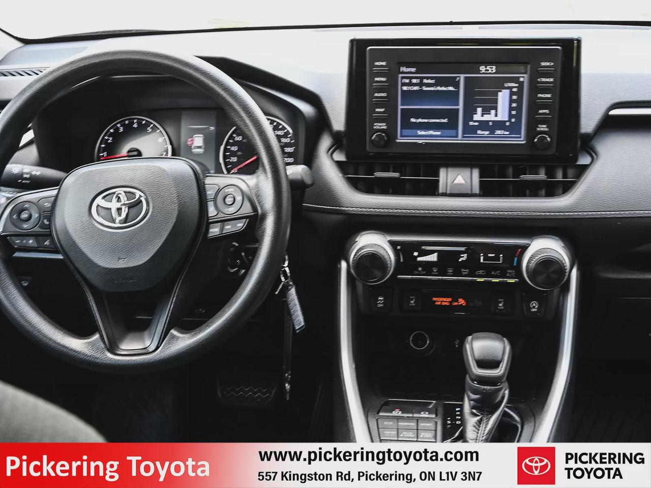 2021 Toyota RAV4 LE Photo