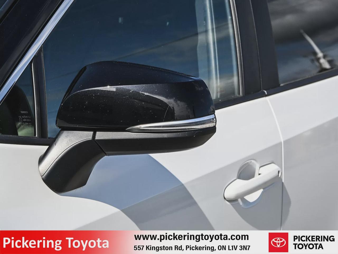 2023 Toyota RAV4 Prime XSE Photo