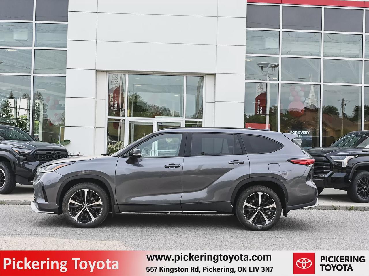 2021 Toyota Highlander XSE Photo4