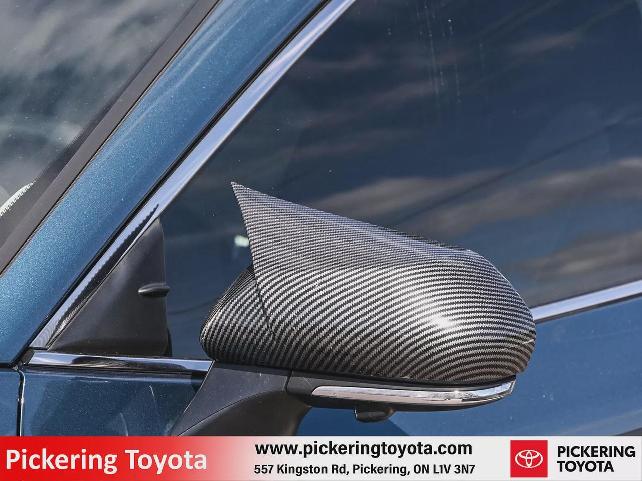 2025 Toyota Camry XLE Photo2