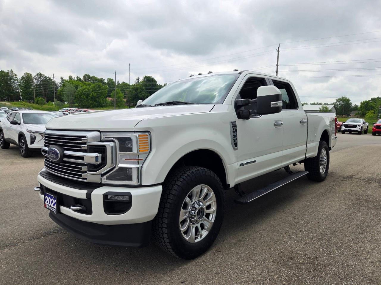 2022 Ford F-350 Super Duty SRW LIMITED 4WD Crew Cab 6.75' Box Photo