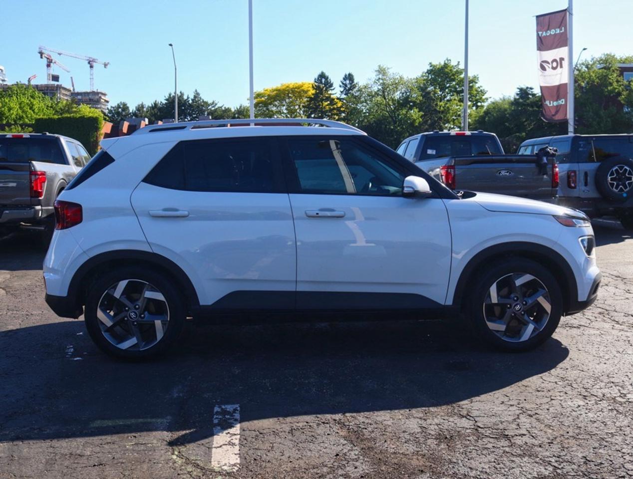 2020 Hyundai Venue Ultimate | 1.6L | NAV | ROOF | BLIS | REMOTE START Photo