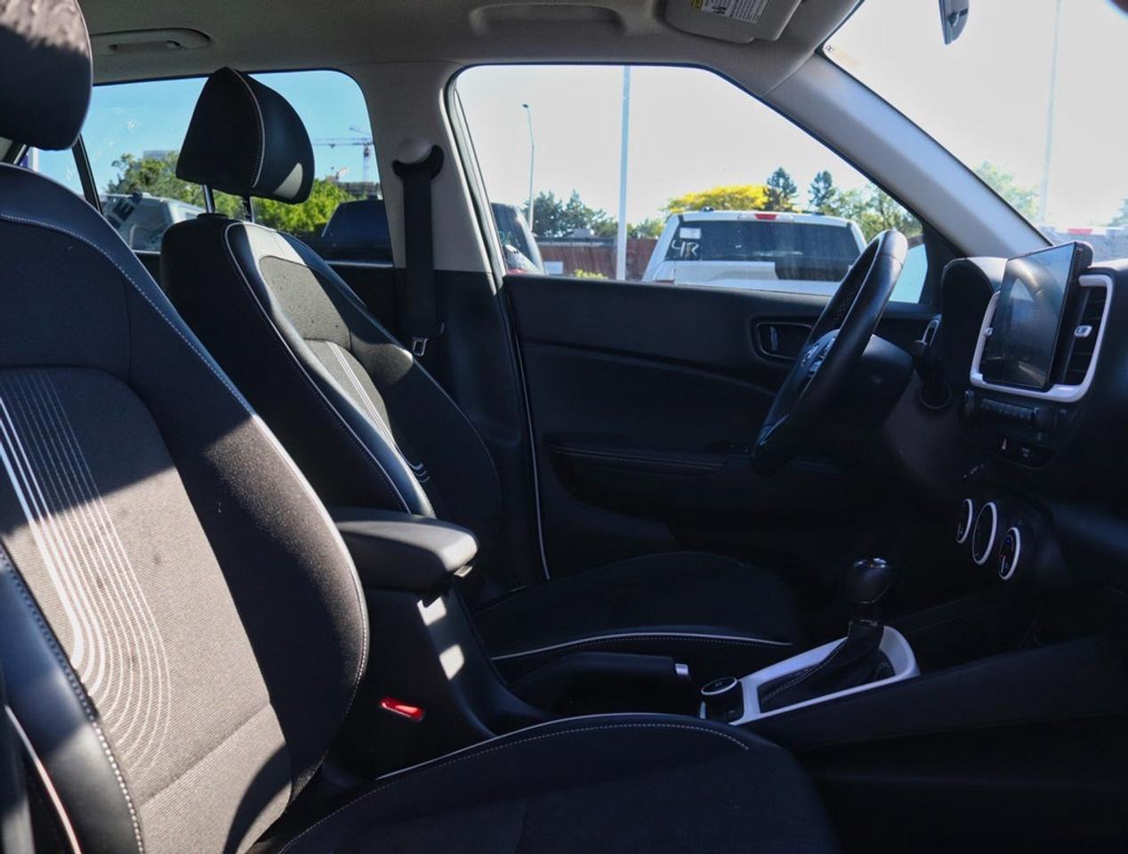 2020 Hyundai Venue Ultimate | 1.6L | NAV | ROOF | BLIS | REMOTE START Photo