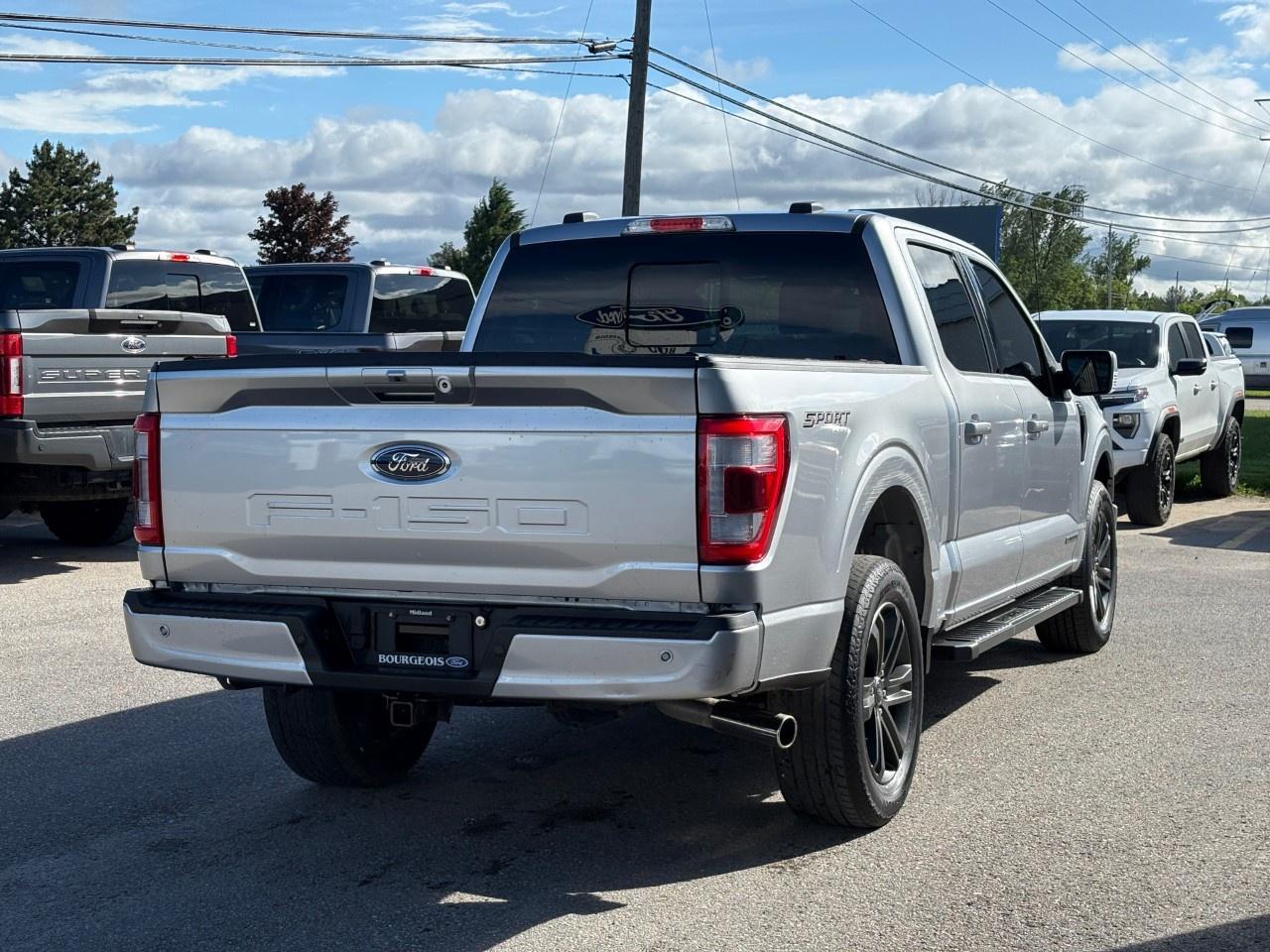 2022 Ford F-150 Lariat 4WD SuperCrew 5.5' Box Photo