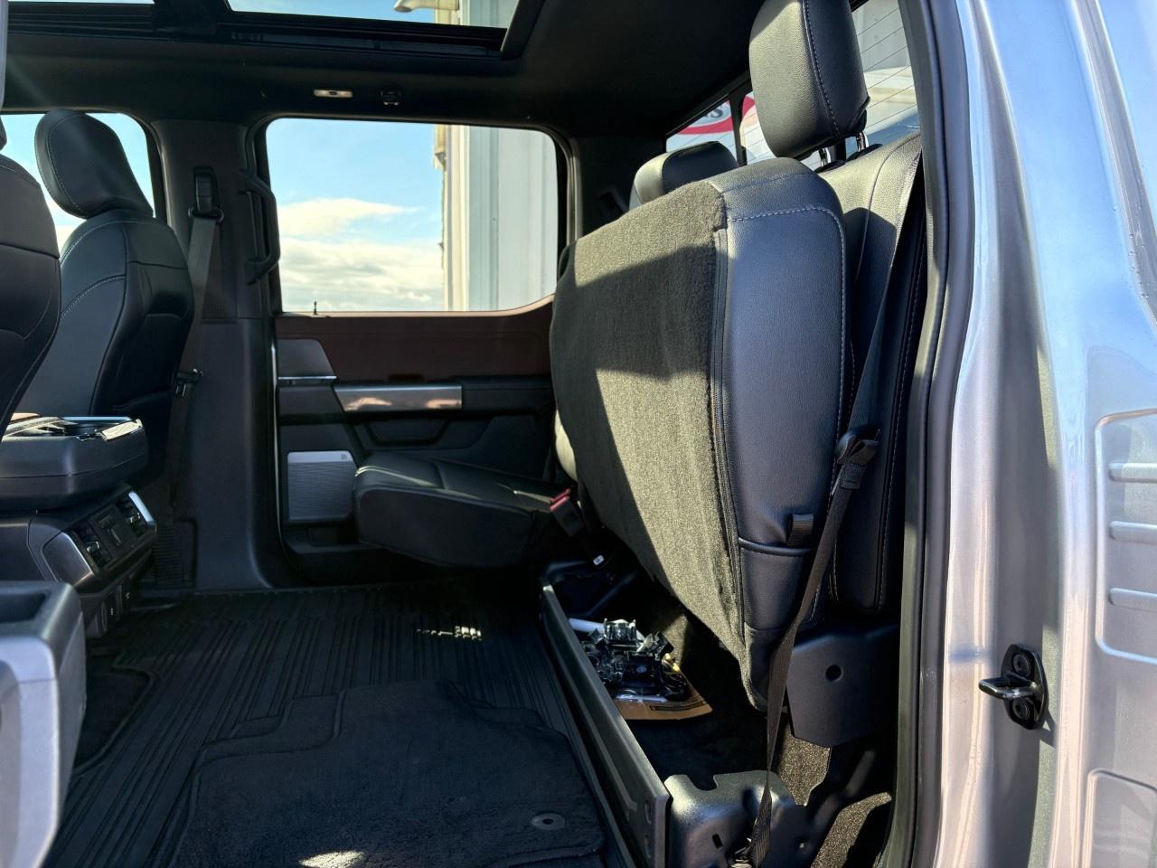2022 Ford F-150 Lariat 4WD SuperCrew 5.5' Box Photo