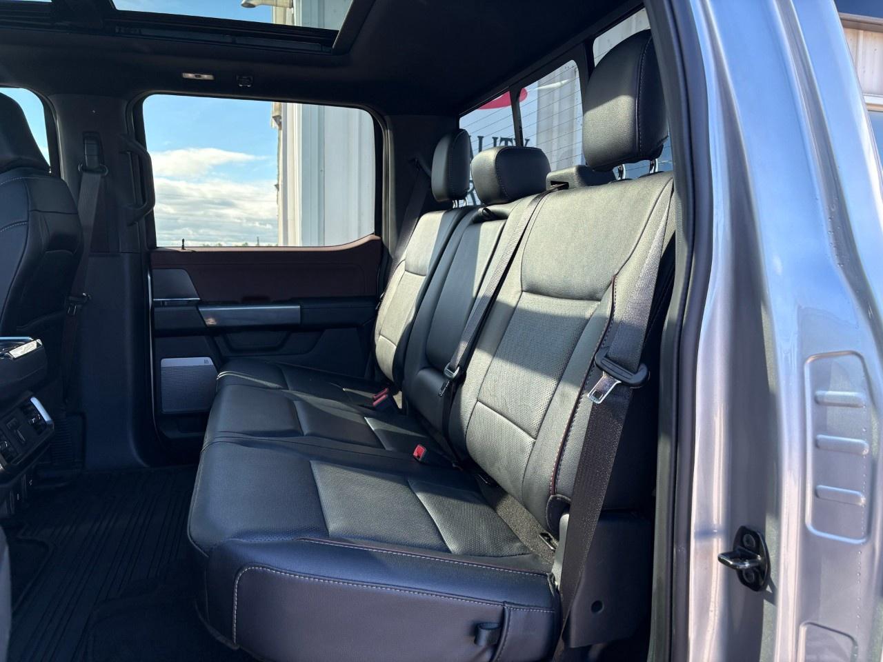 2022 Ford F-150 Lariat 4WD SuperCrew 5.5' Box Photo