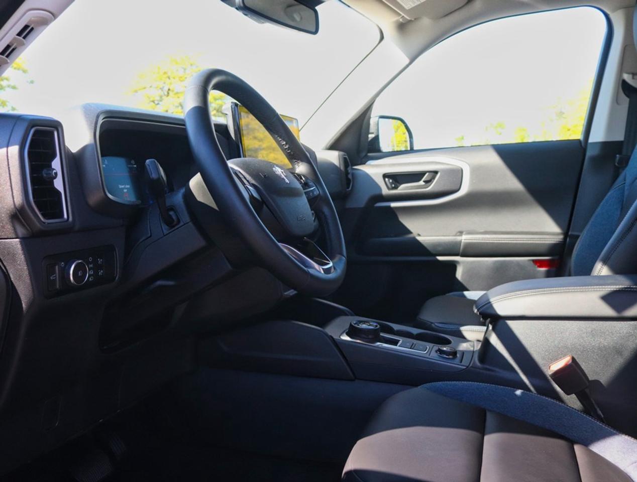 2025 Ford Bronco Sport Outer Banks |  4X4 | 1.5L | TECH PKG Photo
