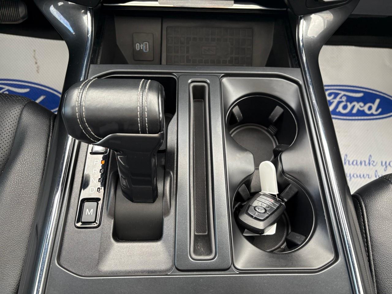2022 Ford F-150 Lariat 4WD SuperCrew 5.5' Box Photo