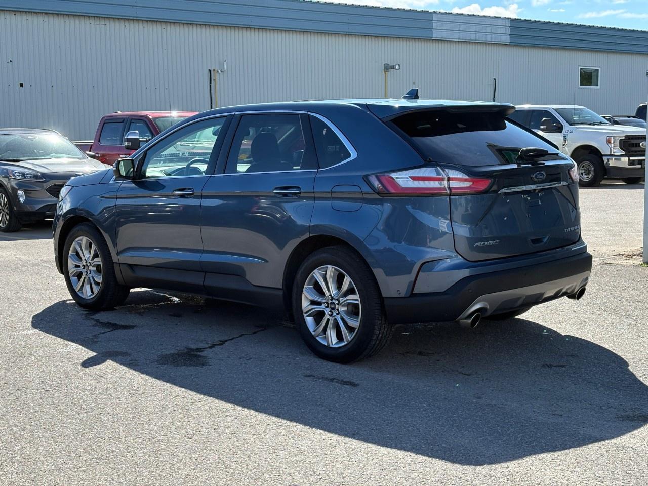 2019 Ford Edge Titanium AWD Photo