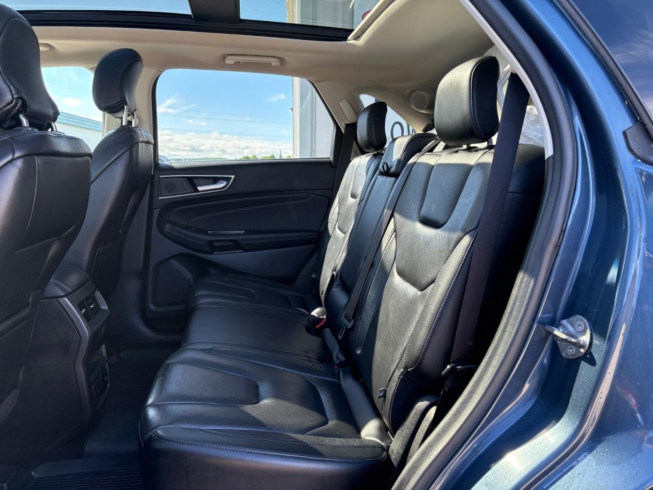 2019 Ford Edge Titanium AWD Photo