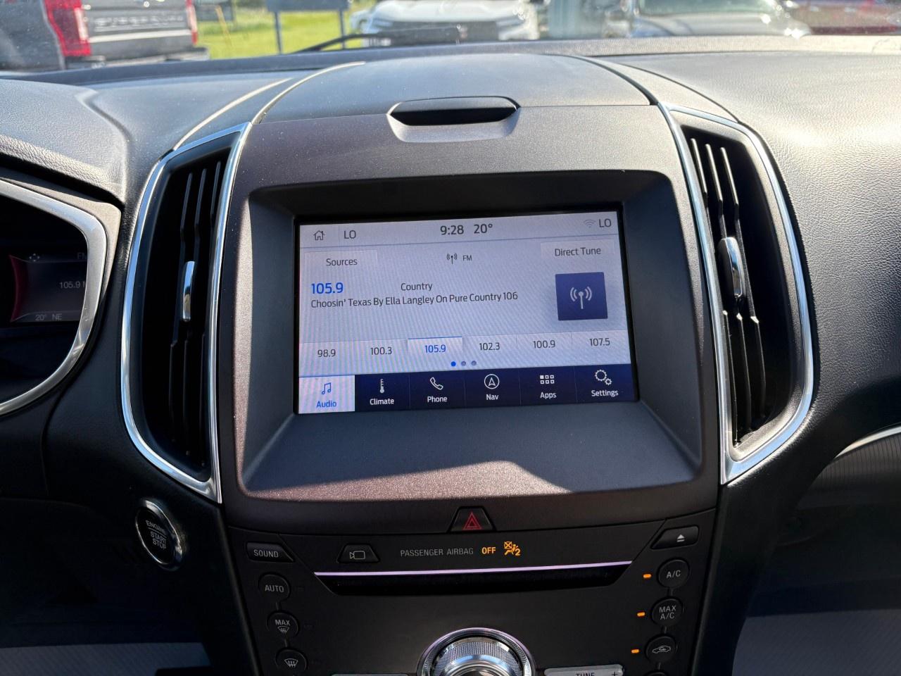 2019 Ford Edge Titanium AWD Photo